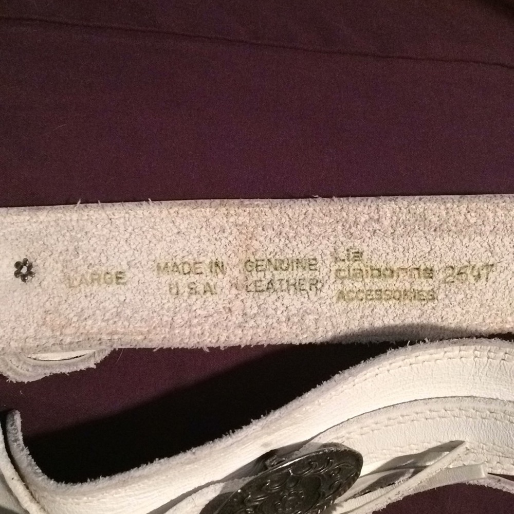 ! White Belt - Picture 4 of 6